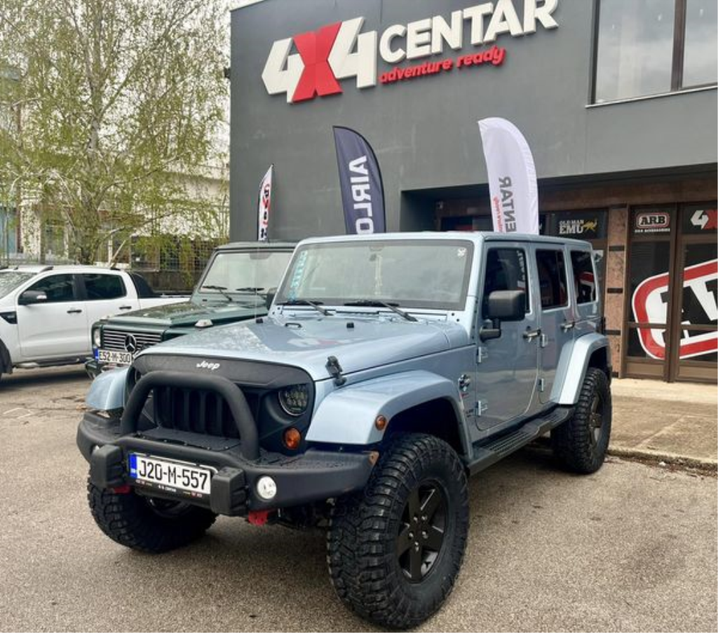 Jeep Wrangler JK dorada
