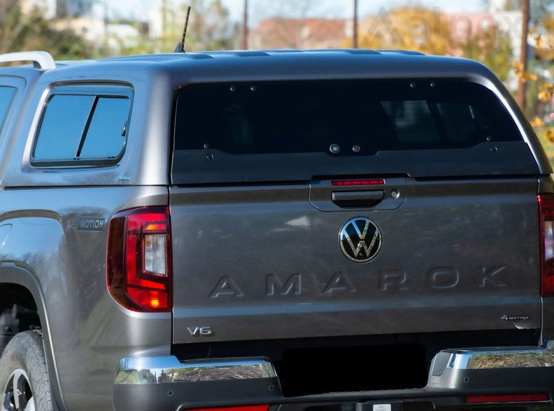 Hardtop Aeroklas Klizni Bočni Prozori Primer VW Amarok D/C 2023+