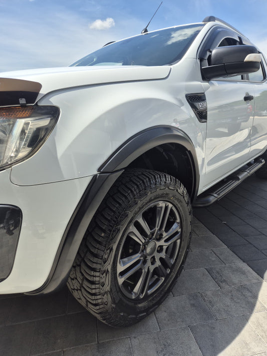 Himalaya Rubnici Blatobrana PVC  Ford Ranger T6/T7/T8 2012-2021